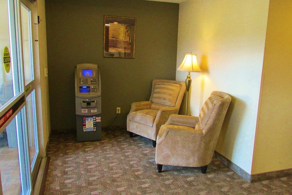 Crystal Springs Inn And Suites Towanda Exterior photo